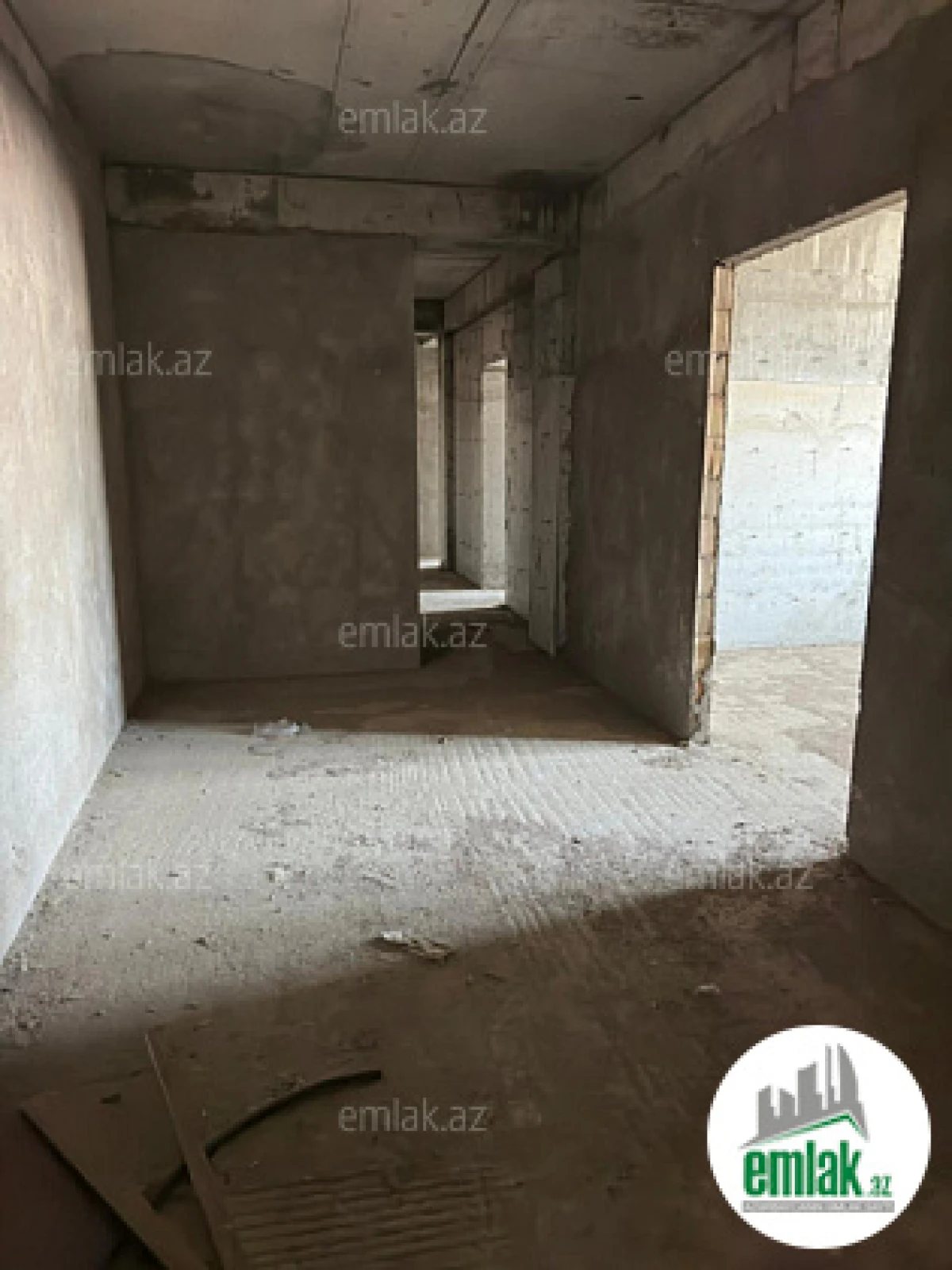 Satılır 4 otaqlı yeni tikili 177.5 m²