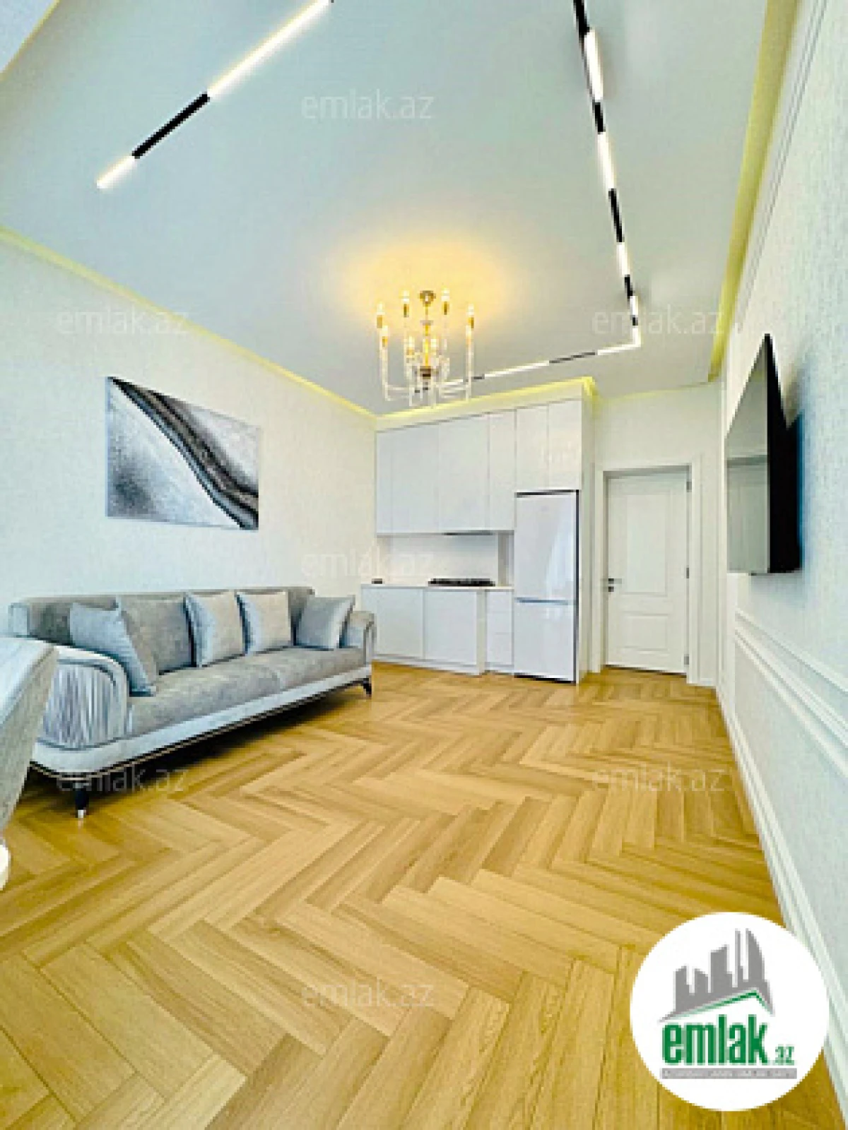Satılır 2 otaqlı yeni tikili 60 m²