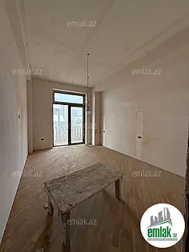 Satılır 3 otaqlı yeni tikili 130 m²