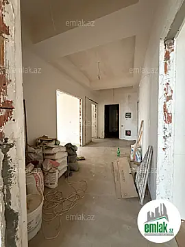 Satılır 3 otaqlı yeni tikili 130 m²