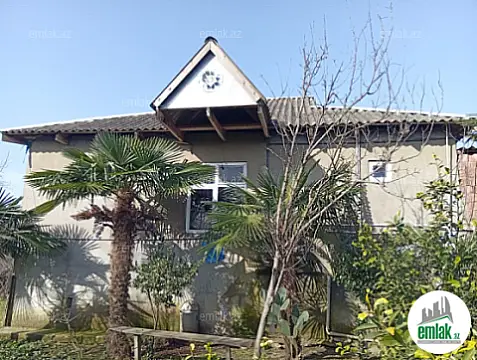 Satılır 3 otaqlı həyət evi 140 m²