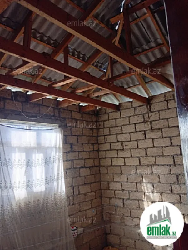 Satılır 3 otaqlı həyət evi 140 m²