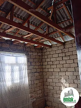 Satılır 3 otaqlı həyət evi 140 m²