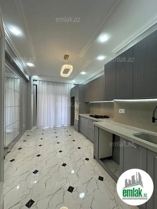 Satılır 3 otaqlı yeni tikili 137 m²