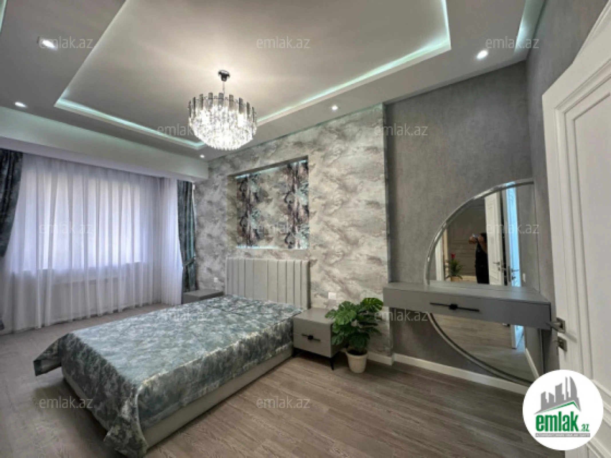 Satılır 3 otaqlı yeni tikili 137 m²