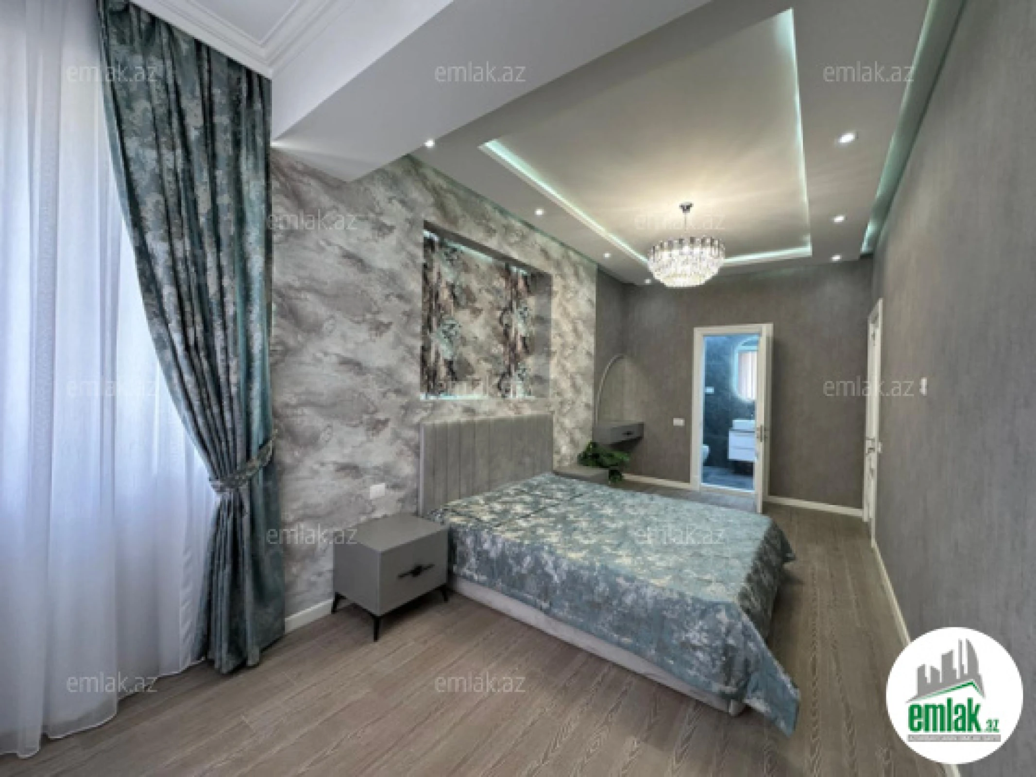 Satılır 3 otaqlı yeni tikili 137 m²