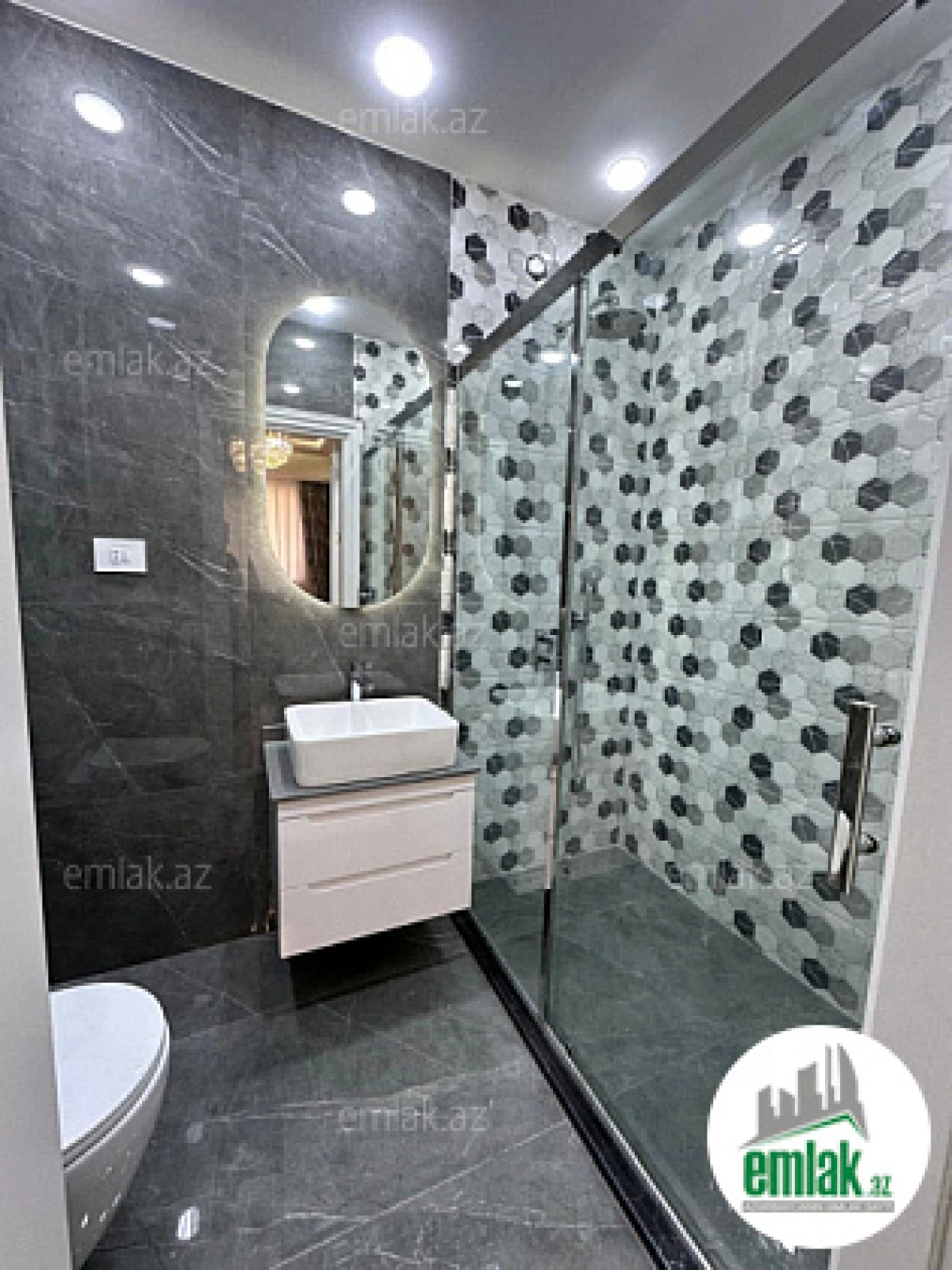 Satılır 3 otaqlı yeni tikili 137 m²