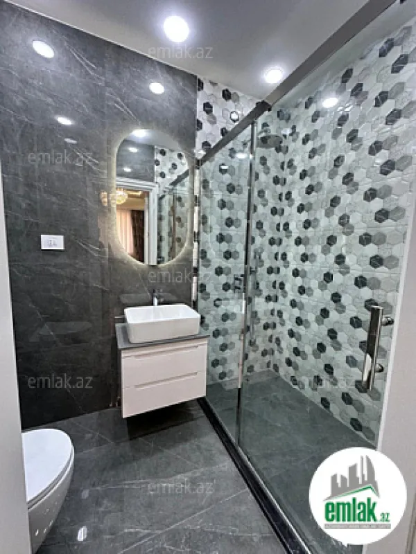 Satılır 3 otaqlı yeni tikili 137 m²