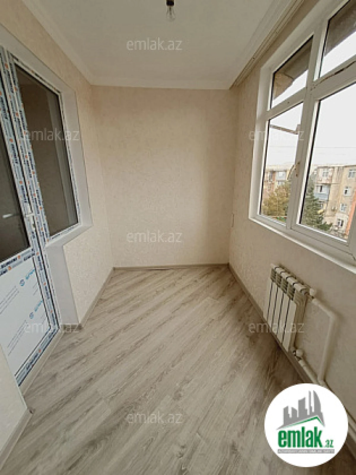 Satılır 1 otaqlı köhnə tikili 35 m²