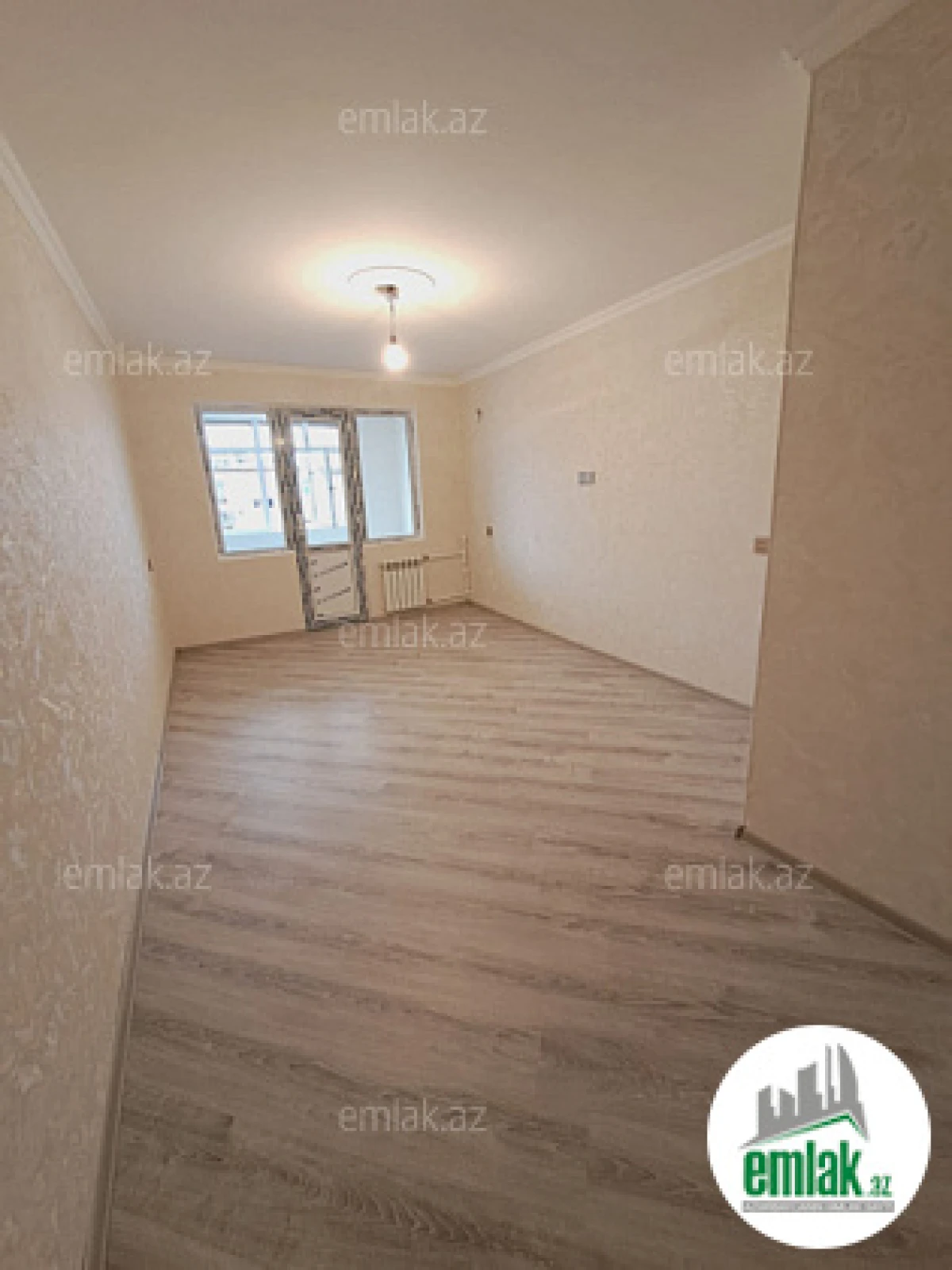 Satılır 1 otaqlı köhnə tikili 35 m²