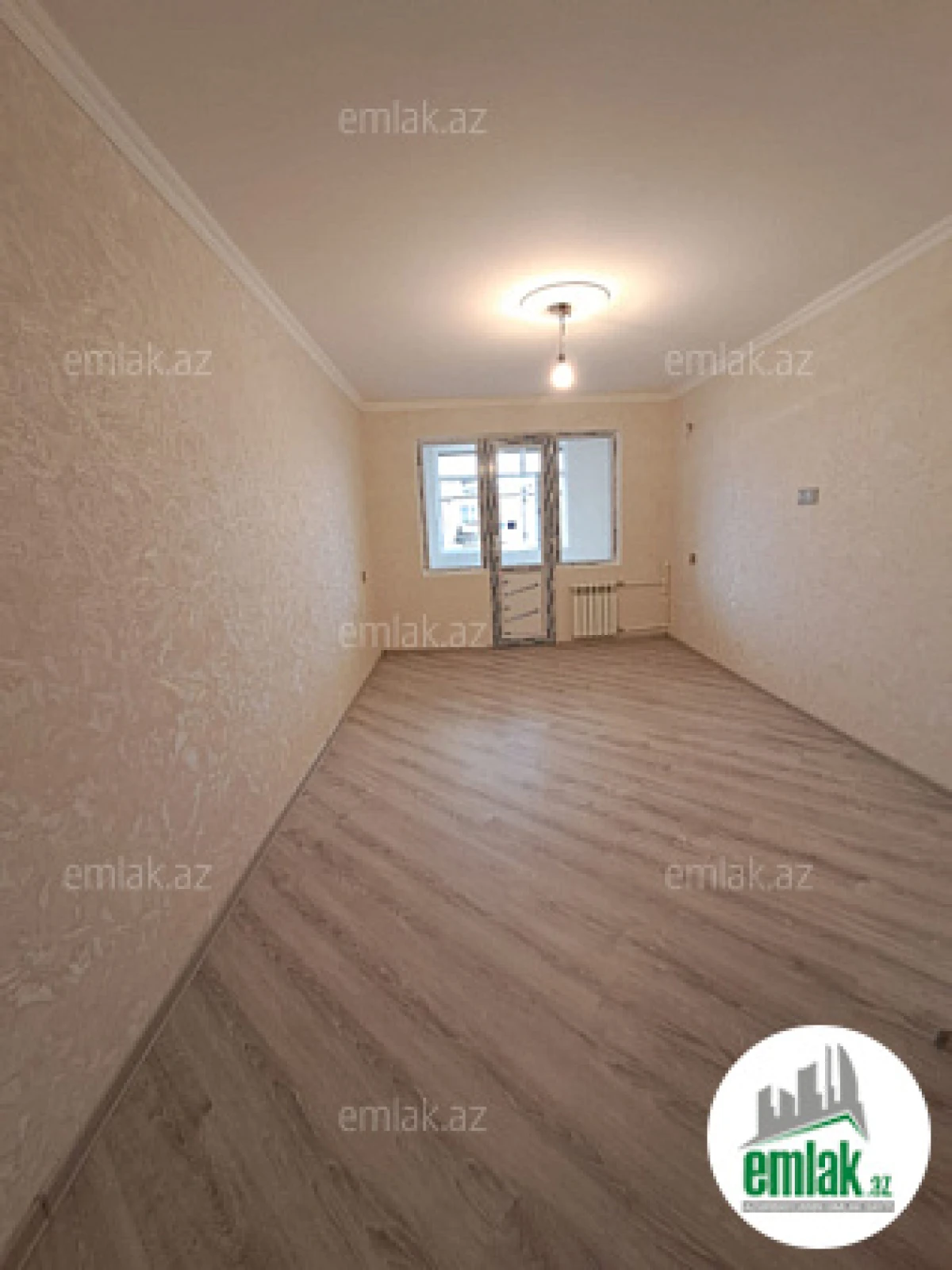 Satılır 1 otaqlı köhnə tikili 35 m²
