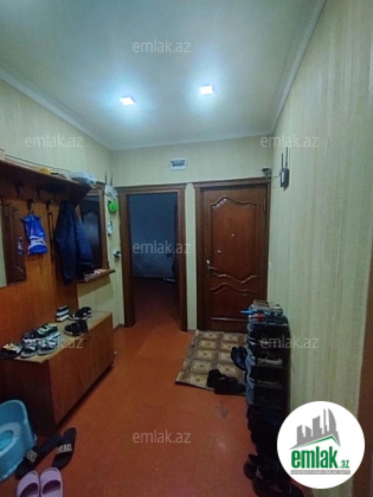 Satılır 4 otaqlı köhnə tikili 110 m²