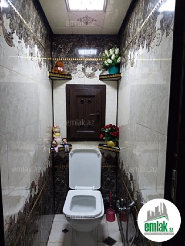 Satılır 2 otaqlı köhnə tikili 60 m²