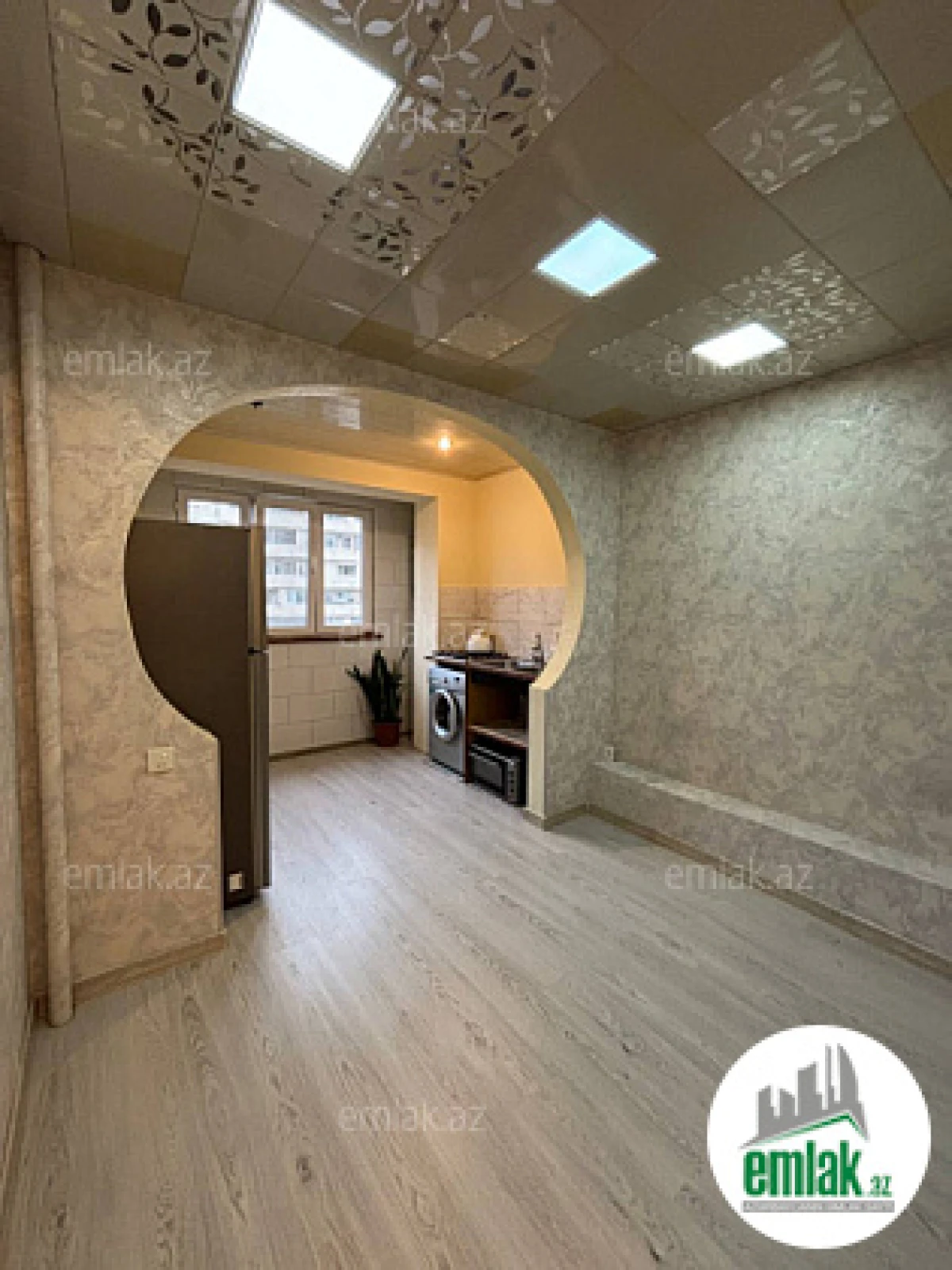 Satılır 2 otaqlı köhnə tikili 60 m²