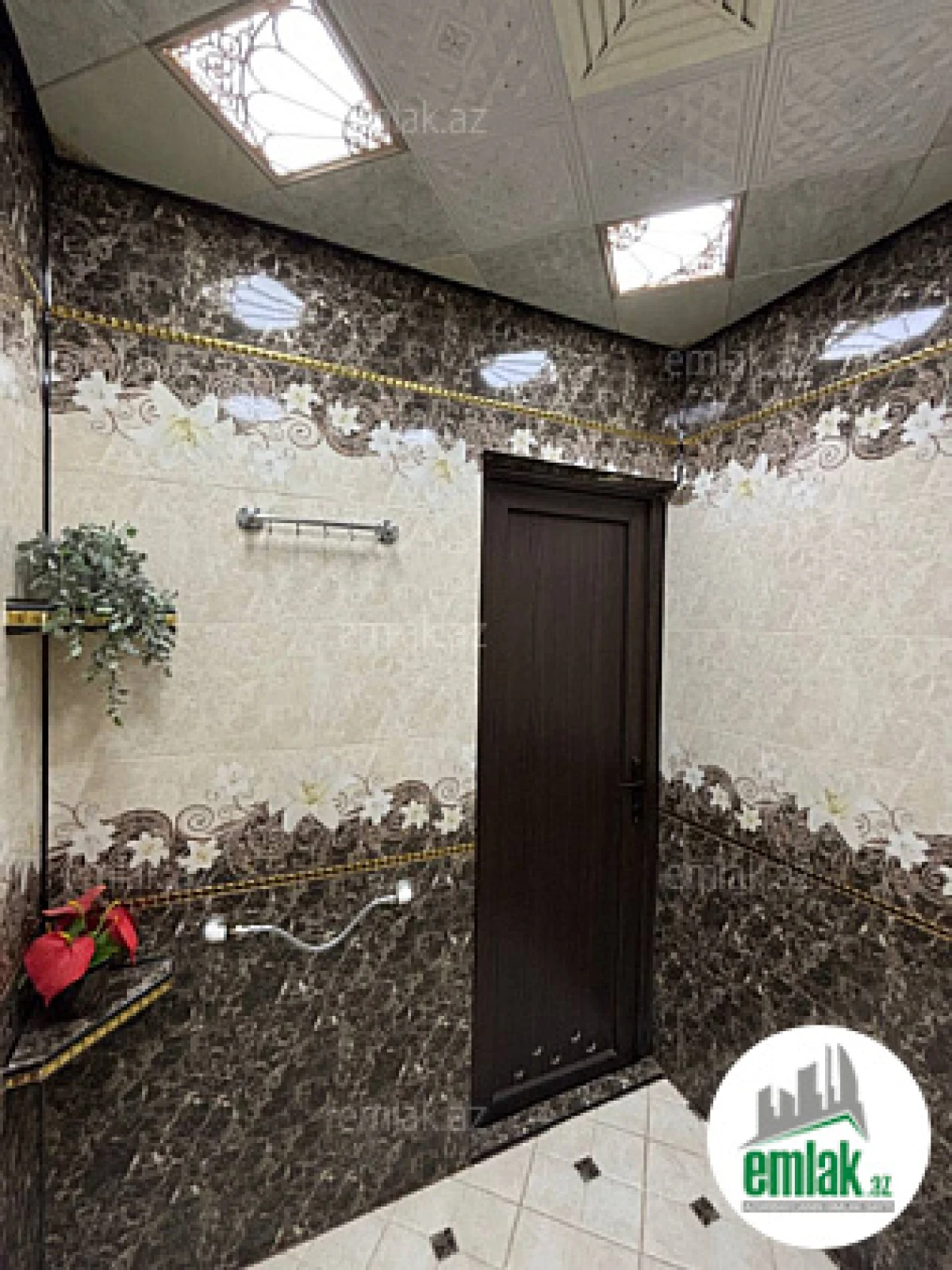 Satılır 2 otaqlı köhnə tikili 60 m²