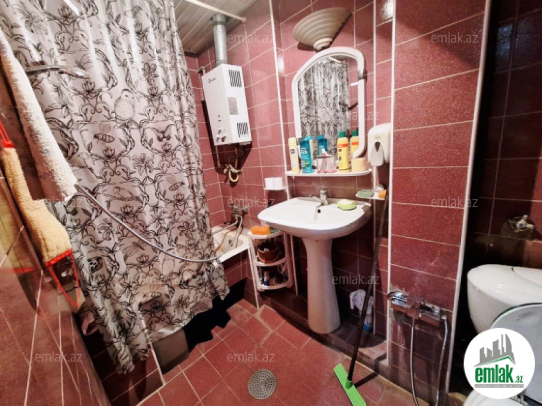 Satılır 2 otaqlı köhnə tikili 55 m²