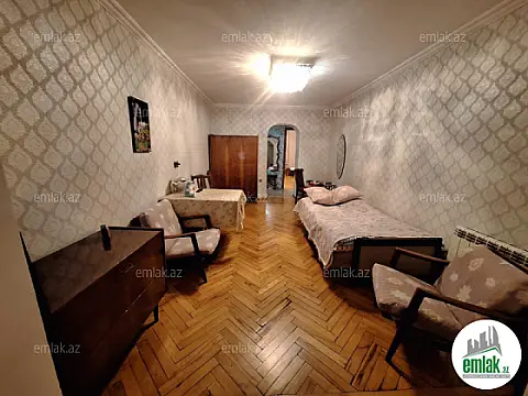 Satılır 2 otaqlı köhnə tikili 55 m²