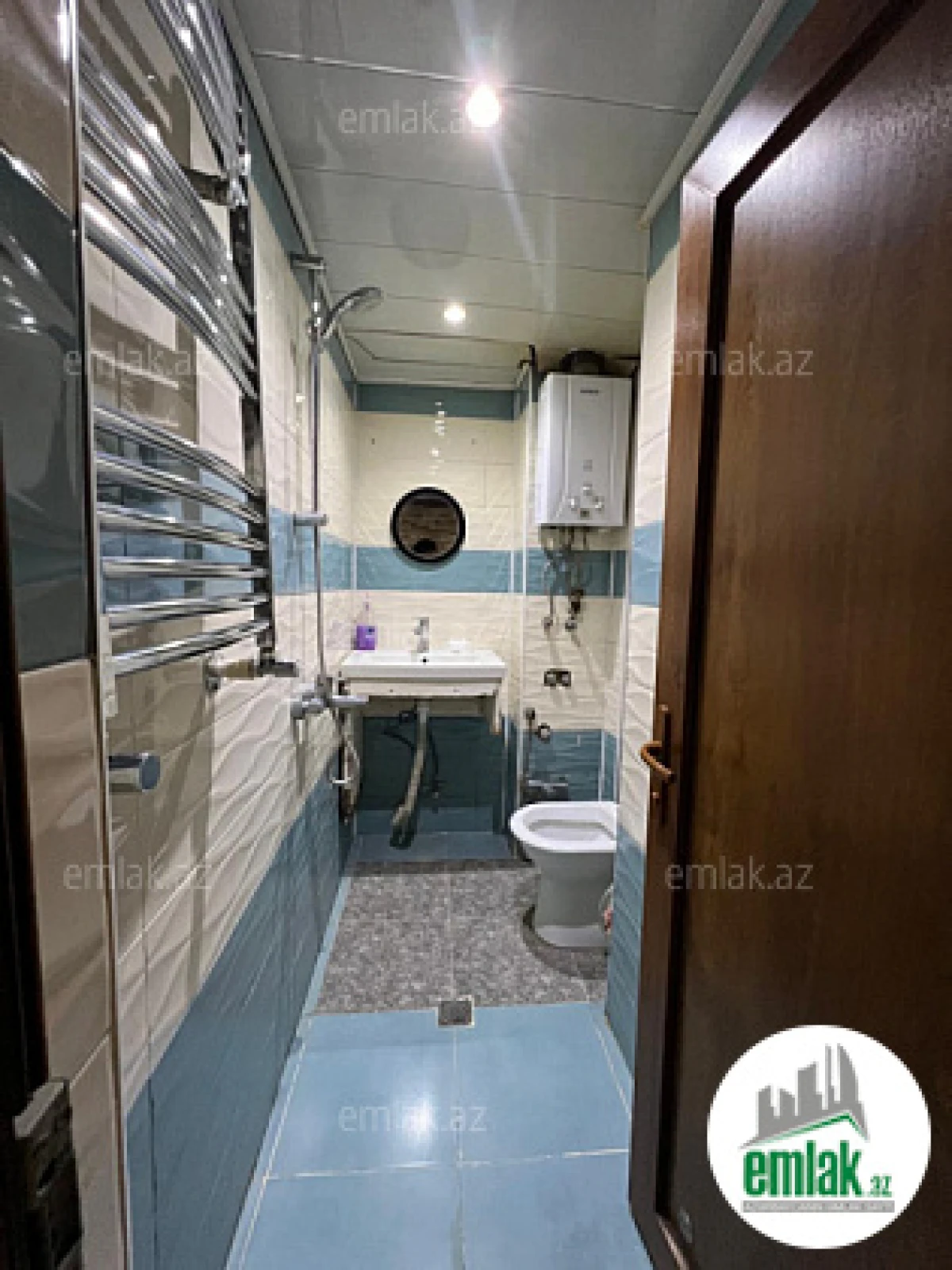 Satılır 2 otaqlı köhnə tikili 50 m²