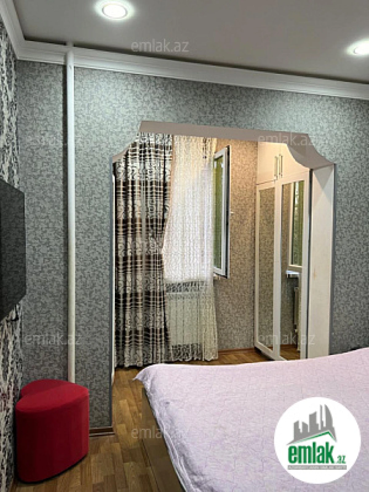 Satılır 2 otaqlı köhnə tikili 50 m²