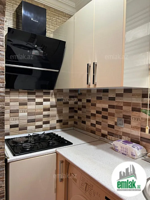 Satılır 2 otaqlı köhnə tikili 50 m²