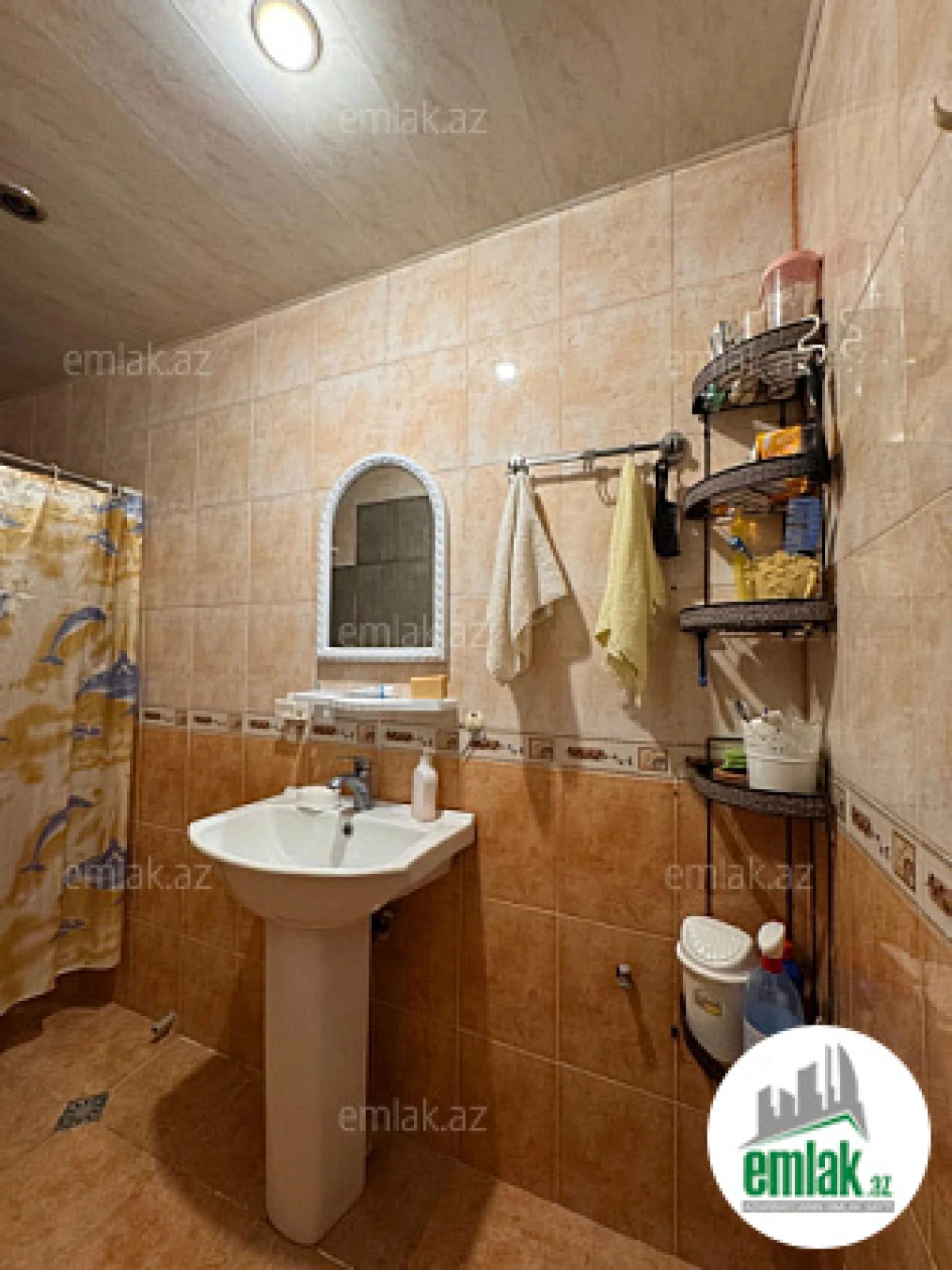 Satılır 3 otaqlı köhnə tikili 100 m²