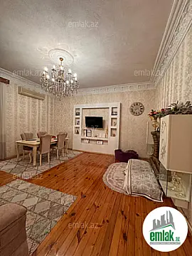 Satılır 3 otaqlı köhnə tikili 100 m² — Bakı, 3-cü mikrorayon 3 otaq 100.00 m²