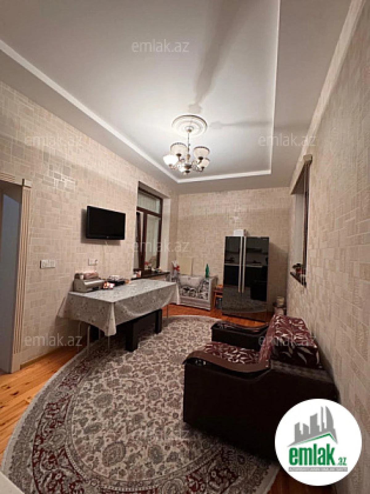 Satılır 3 otaqlı köhnə tikili 100 m²