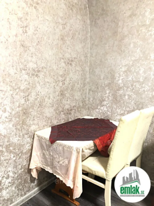 Satılır 2 otaqlı köhnə tikili 50 m²