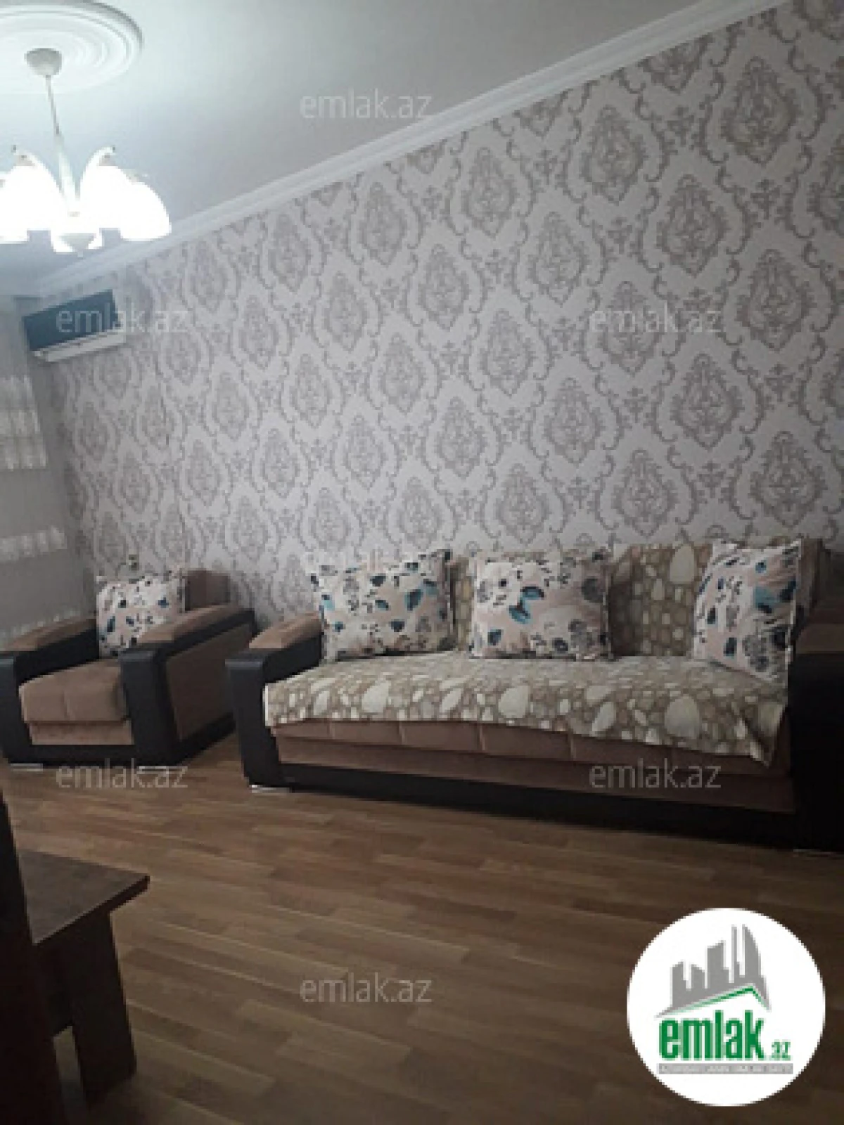 Satılır 2 otaqlı köhnə tikili 50 m²
