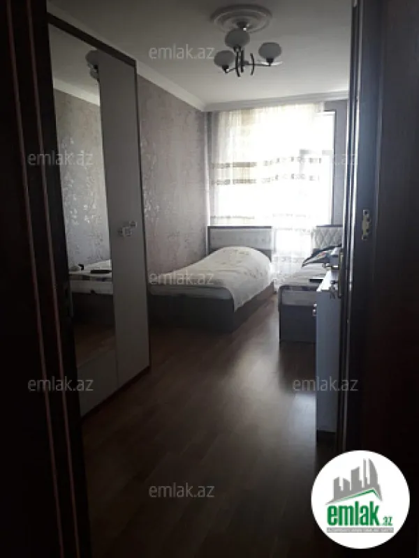 Satılır 2 otaqlı köhnə tikili 50 m²