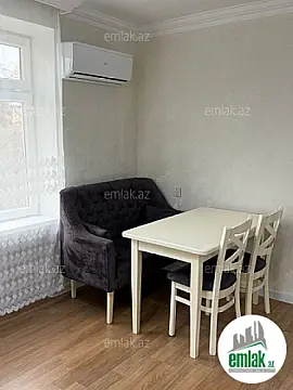 Satılır 2 otaqlı köhnə tikili 45 m²