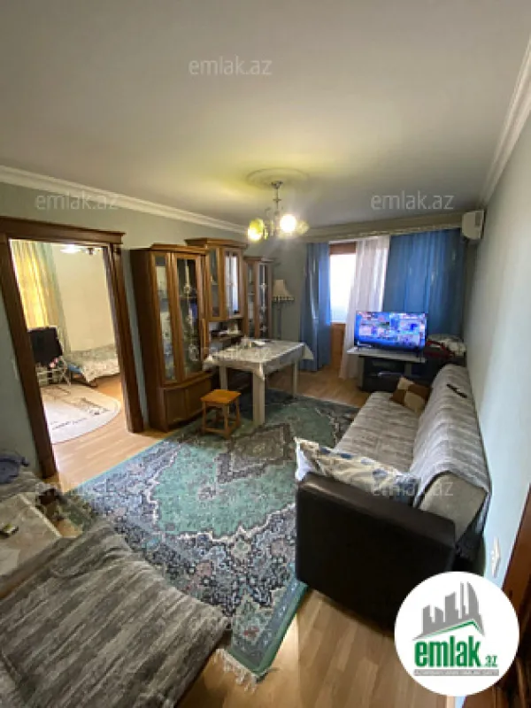 Satılır 2 otaqlı köhnə tikili 55 m²