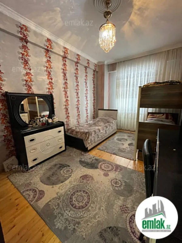 Satılır 3 otaqlı yeni tikili 120 m²