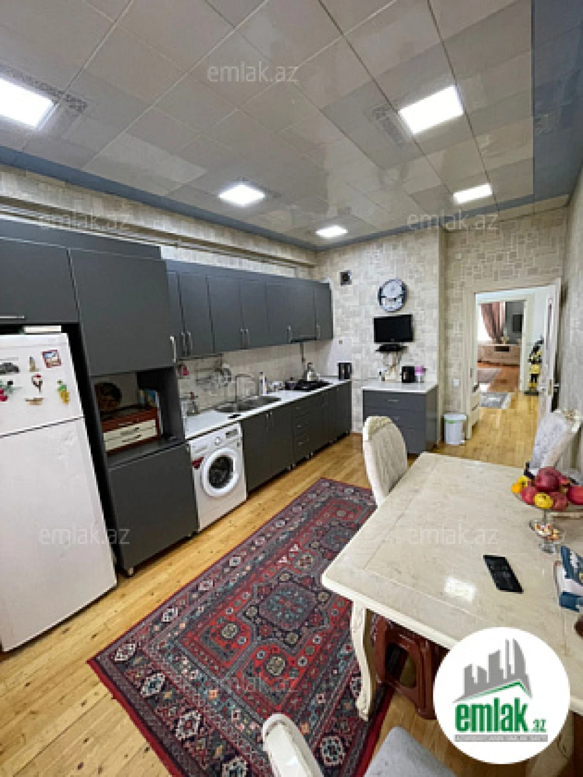 Satılır 3 otaqlı yeni tikili 120 m²