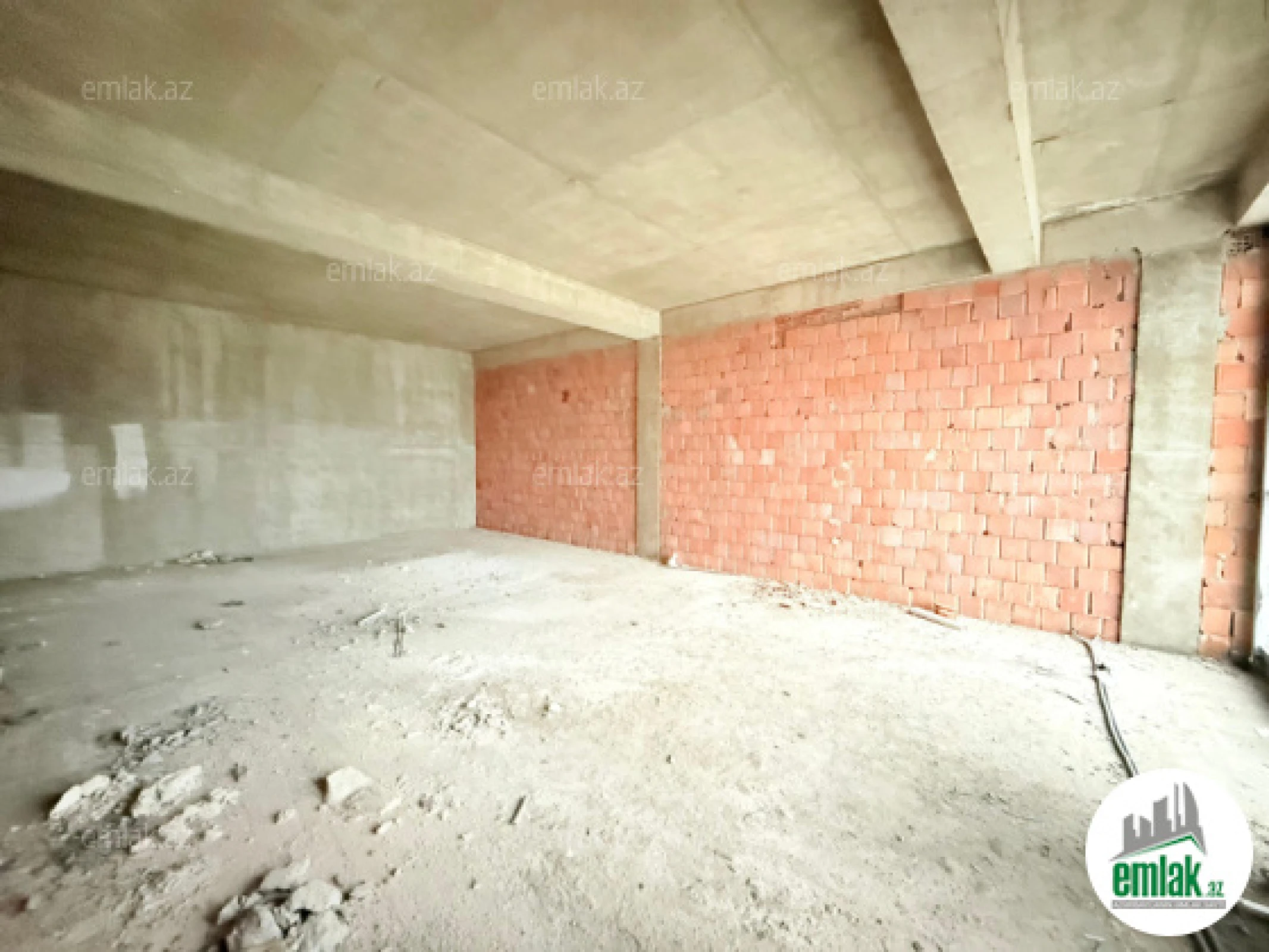 Satılır 2 otaqlı yeni tikili 74 m²