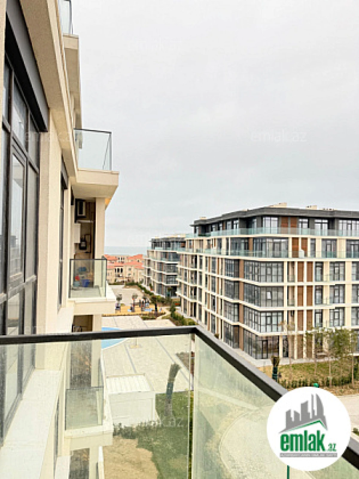 Satılır 2 otaqlı yeni tikili 74 m²