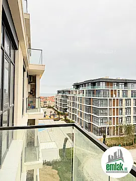 Satılır 2 otaqlı yeni tikili 74 m²