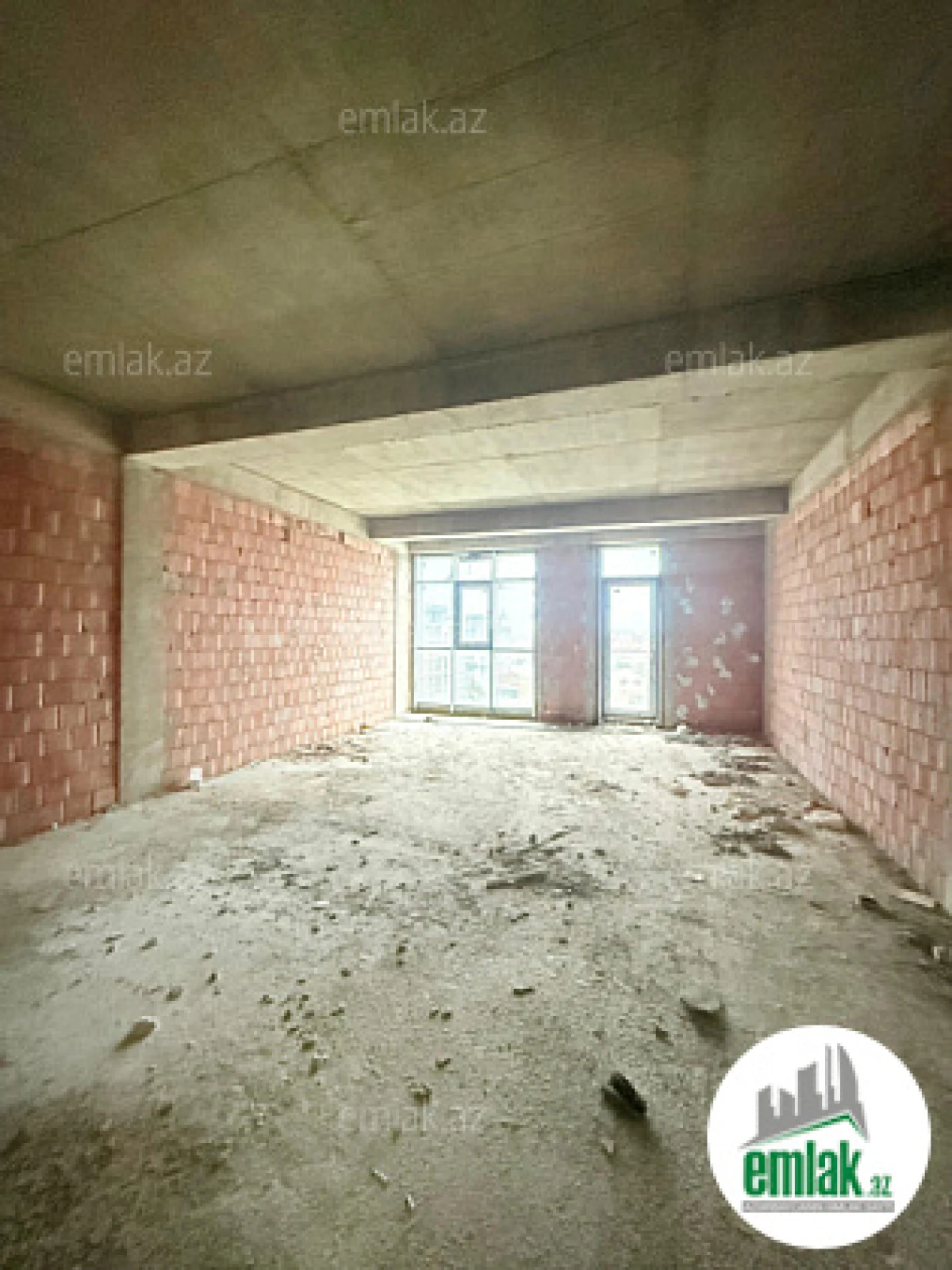 Satılır 2 otaqlı yeni tikili 74 m²