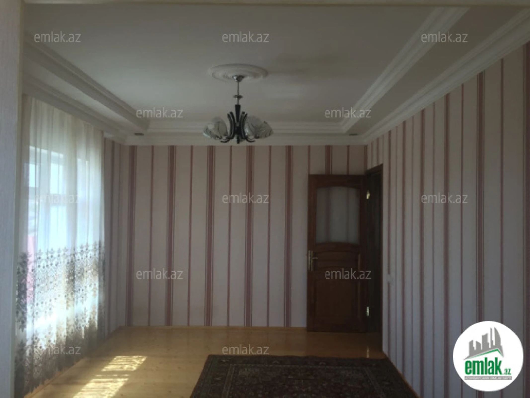Satılır 1 otaqlı köhnə tikili 30 m²
