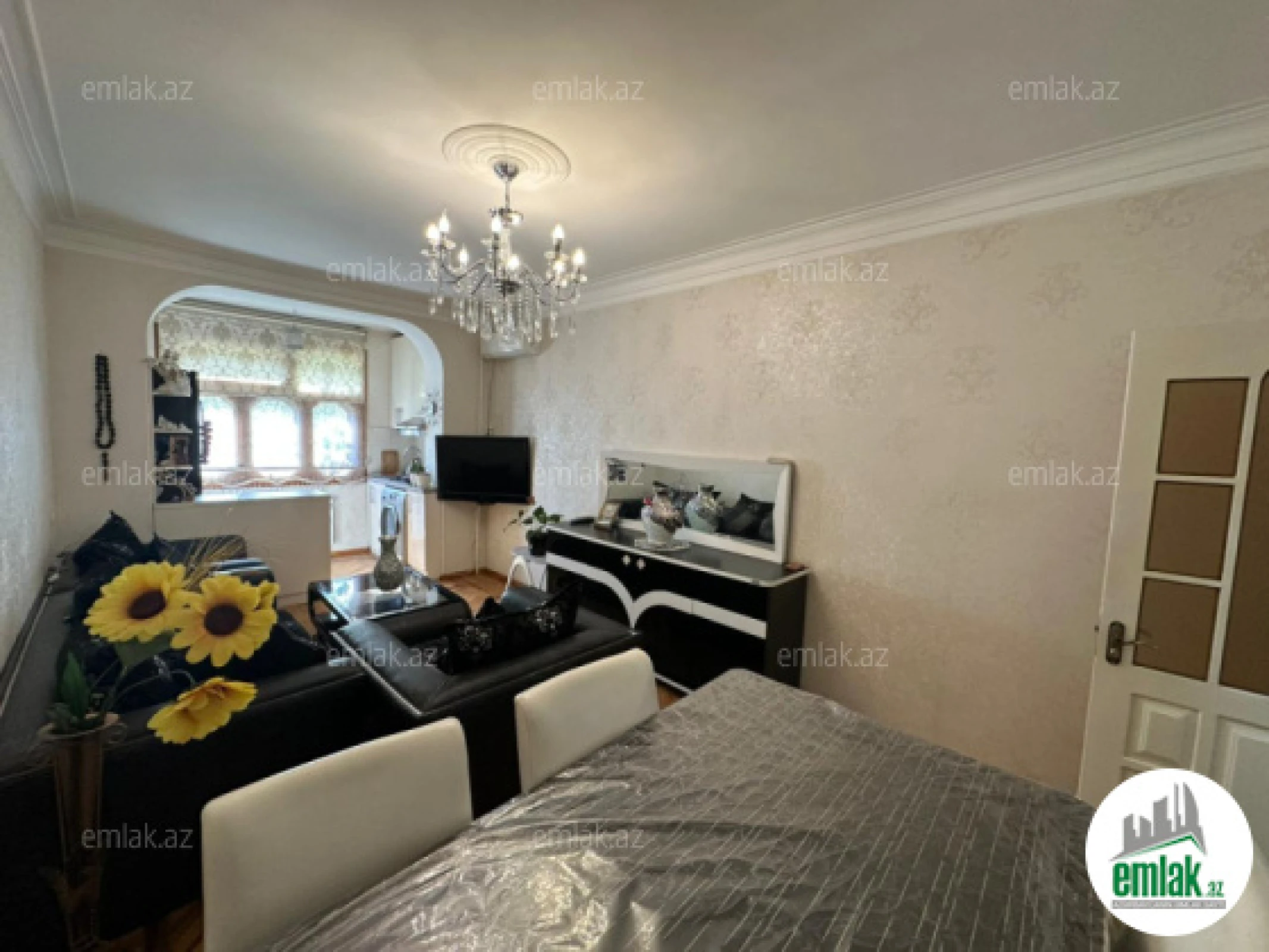 Satılır 3 otaqlı köhnə tikili 60 m²