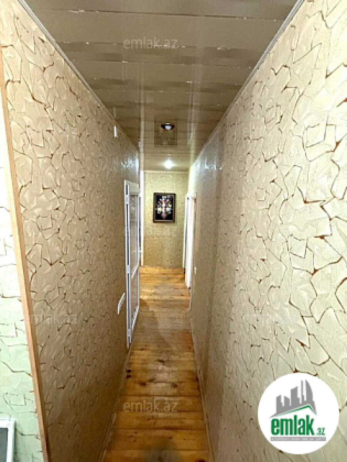 Satılır 4 otaqlı köhnə tikili 110 m²