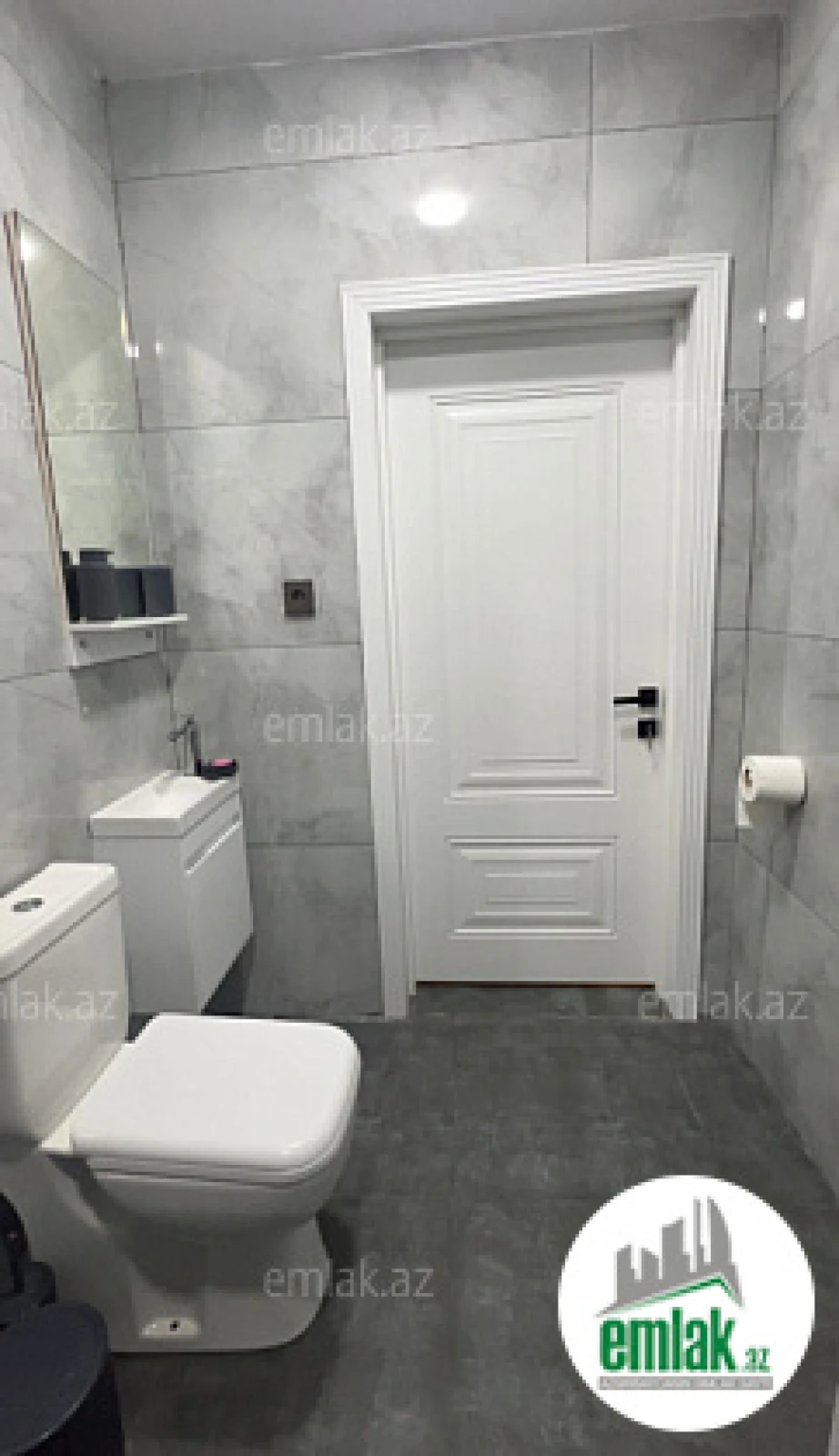 Satılır 2 otaqlı mənzil 65 m²