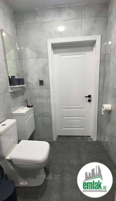 Satılır 2 otaqlı mənzil 65 m²