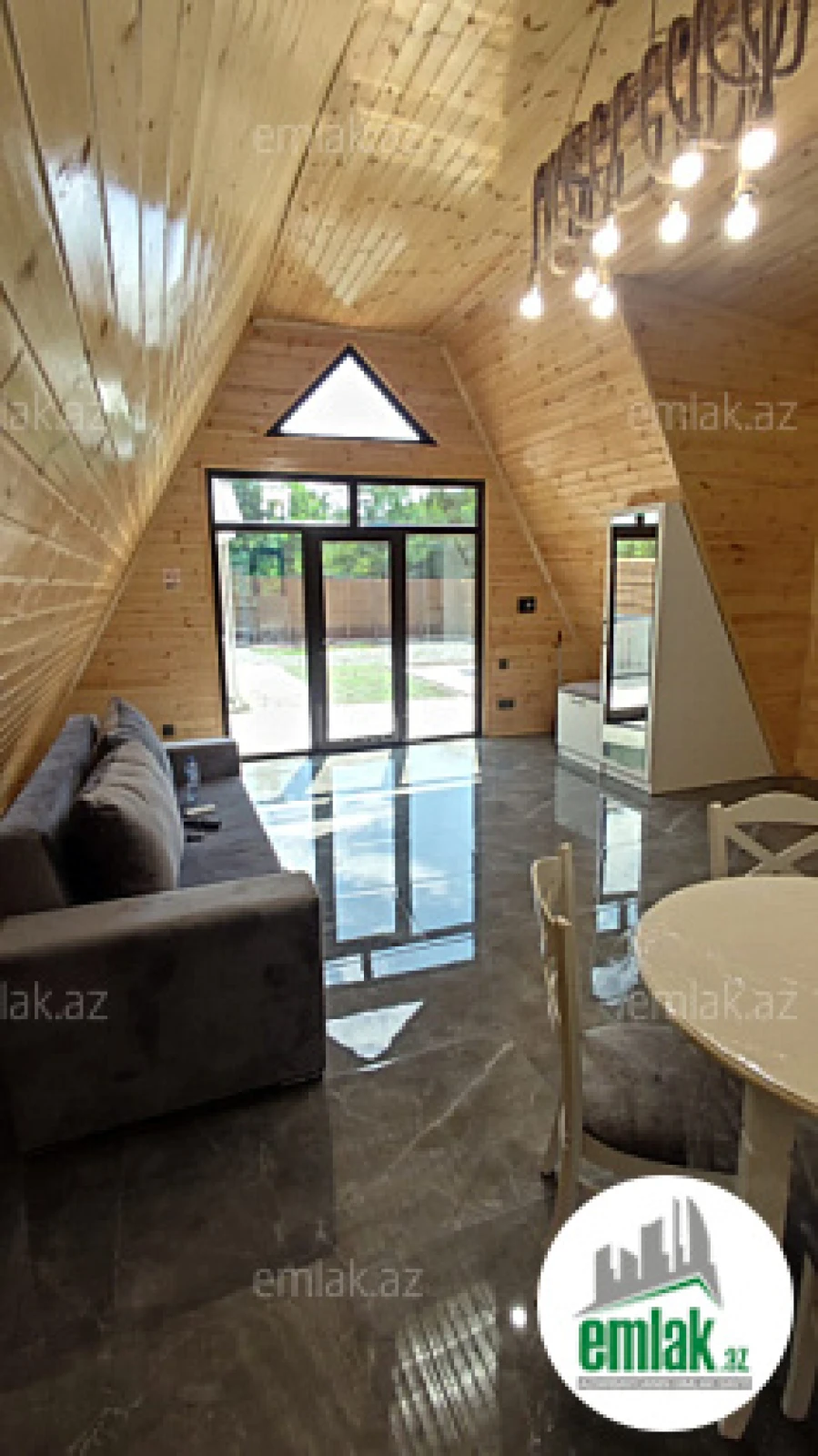 Satılır 2 otaqlı mənzil 65 m²
