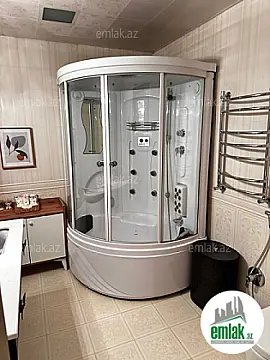 Satılır 3 otaqlı yeni tikili 162 m²