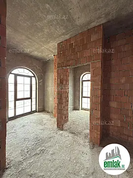 Satılır 6 otaqlı həyət evi 600 m²