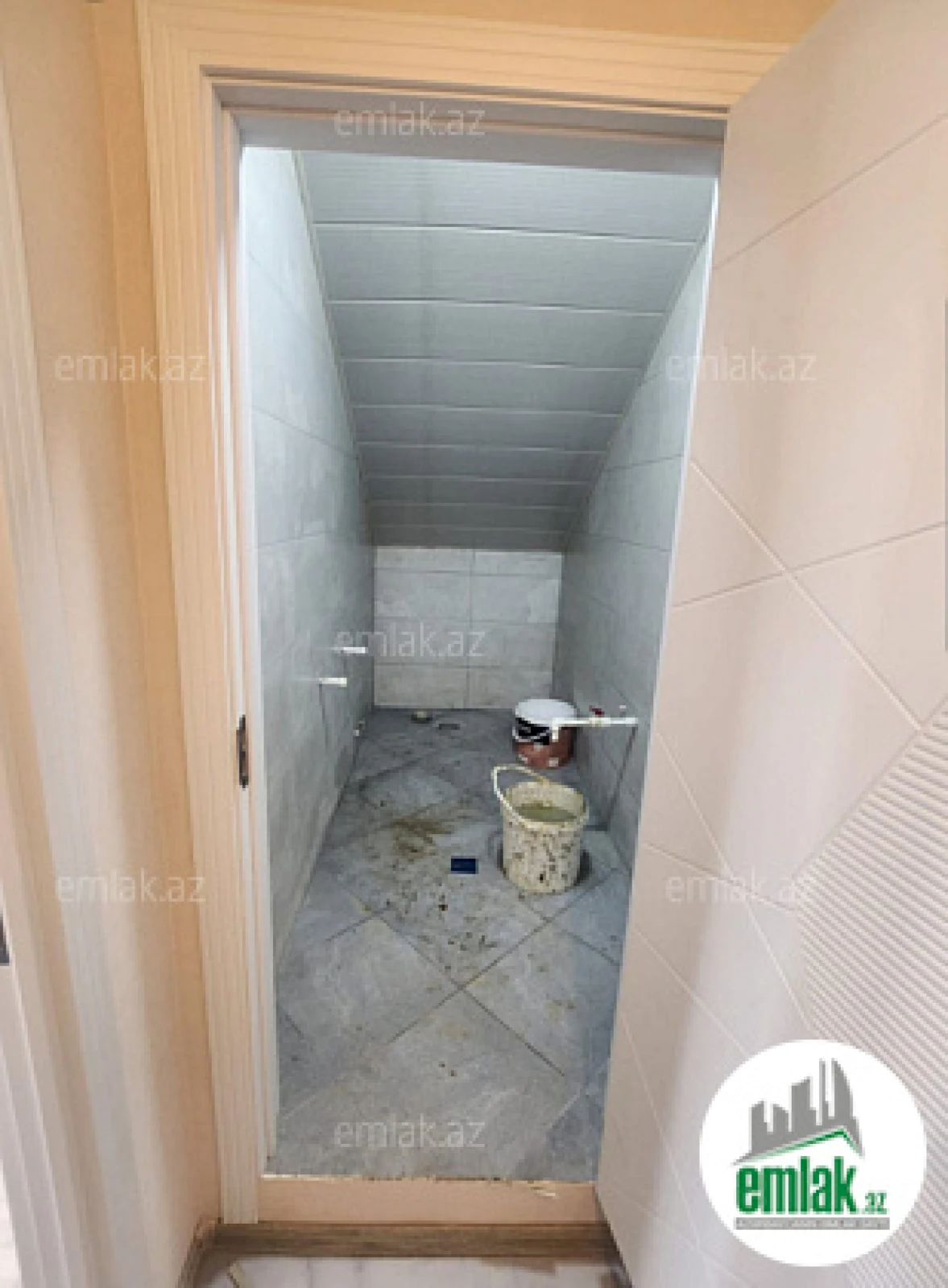 Satılır 2 otaqlı yeni tikili 50 m²