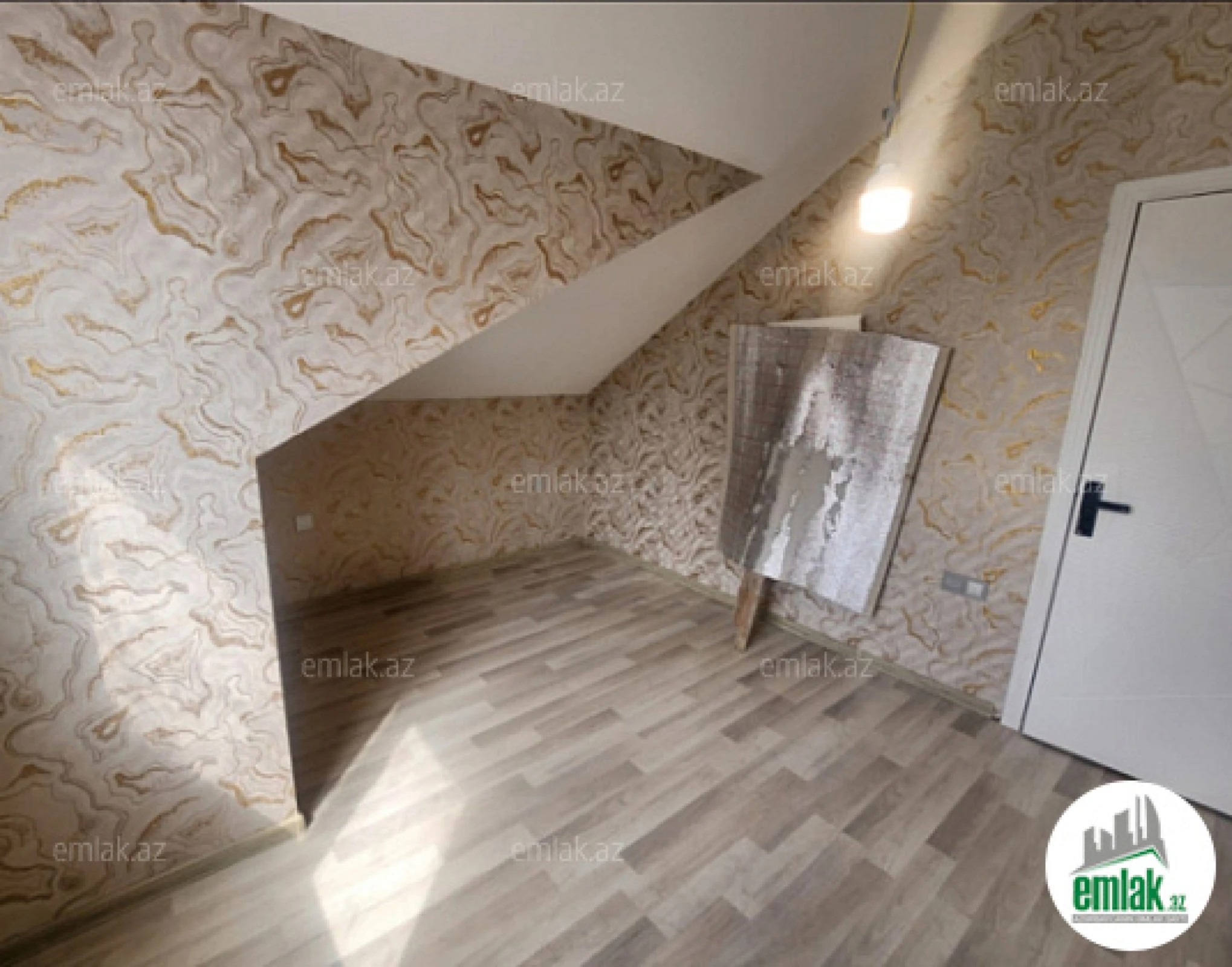 Satılır 2 otaqlı yeni tikili 50 m²