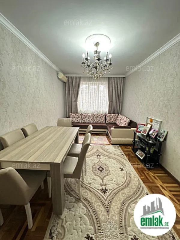 Satılır 3 otaqlı köhnə tikili 80 m²