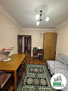 Satılır 3 otaqlı köhnə tikili 80 m²
